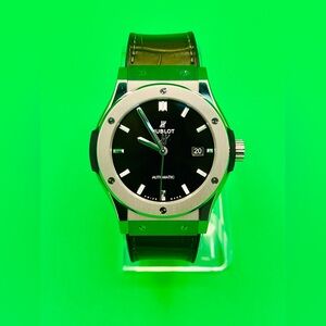 Mint condition Hublot Classic Fusion 42 MM.